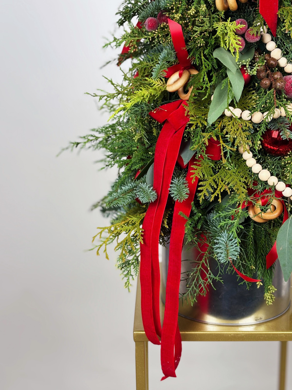 НОВОГОДНЯЯ ЕЛКА ИХ ХВОИ В РУССКОМ СТИЛЕ